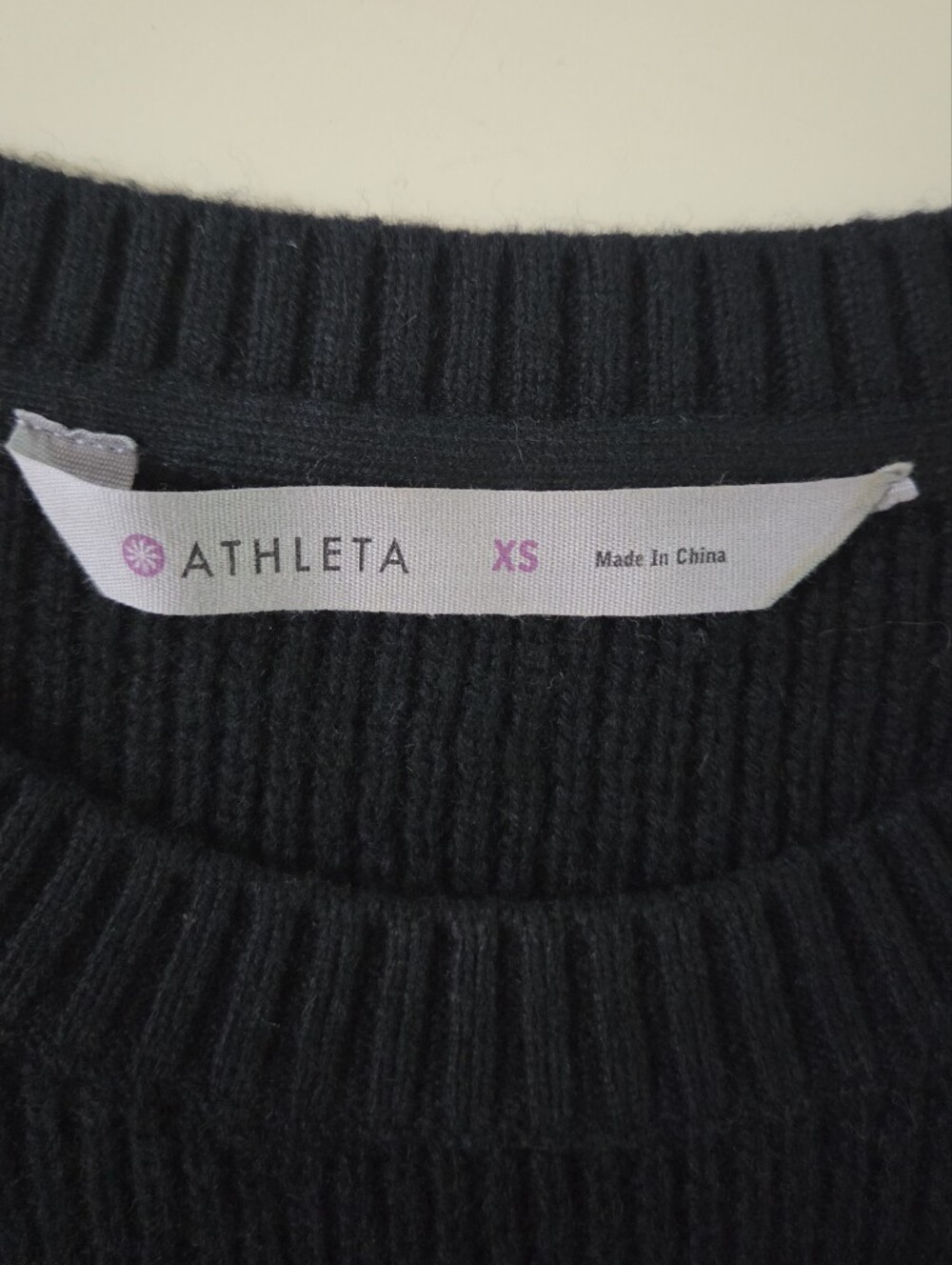 Athleta Black Crewneck Wool Cashmere Bell Sleeve Sweater - Picture 3 of 16